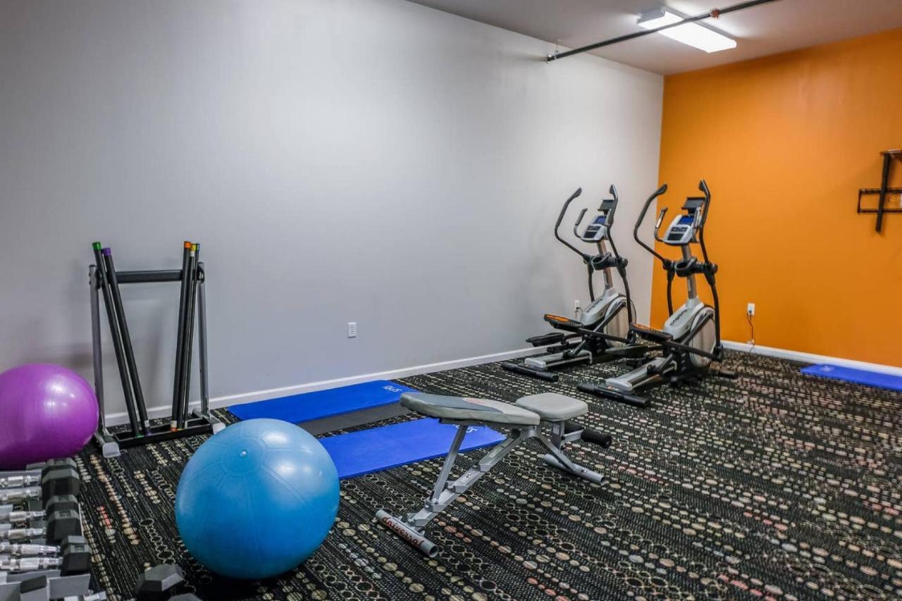 Frontdesk 915 Broadway Apts Downtown 堪薩斯城 外观 照片